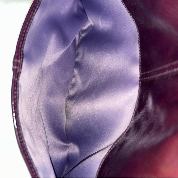 Coach Purple Shoulder Bag with Glossy Finish - Picture 8 of 13